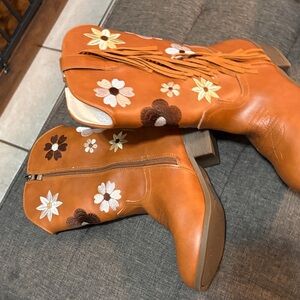 Kid Embroidered Tan Boots